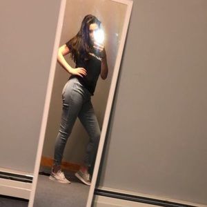 Meet your Posher, Taylor